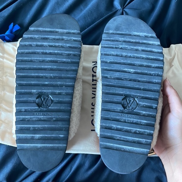 Louis Vuitton Paseo Line Sandal - Picture 9 of 9